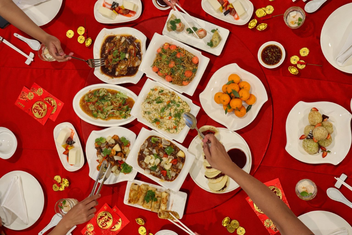 YELLO Hotel Paskal Bandung Rayakan Tahun Baru Imlek dengan Fortune Night