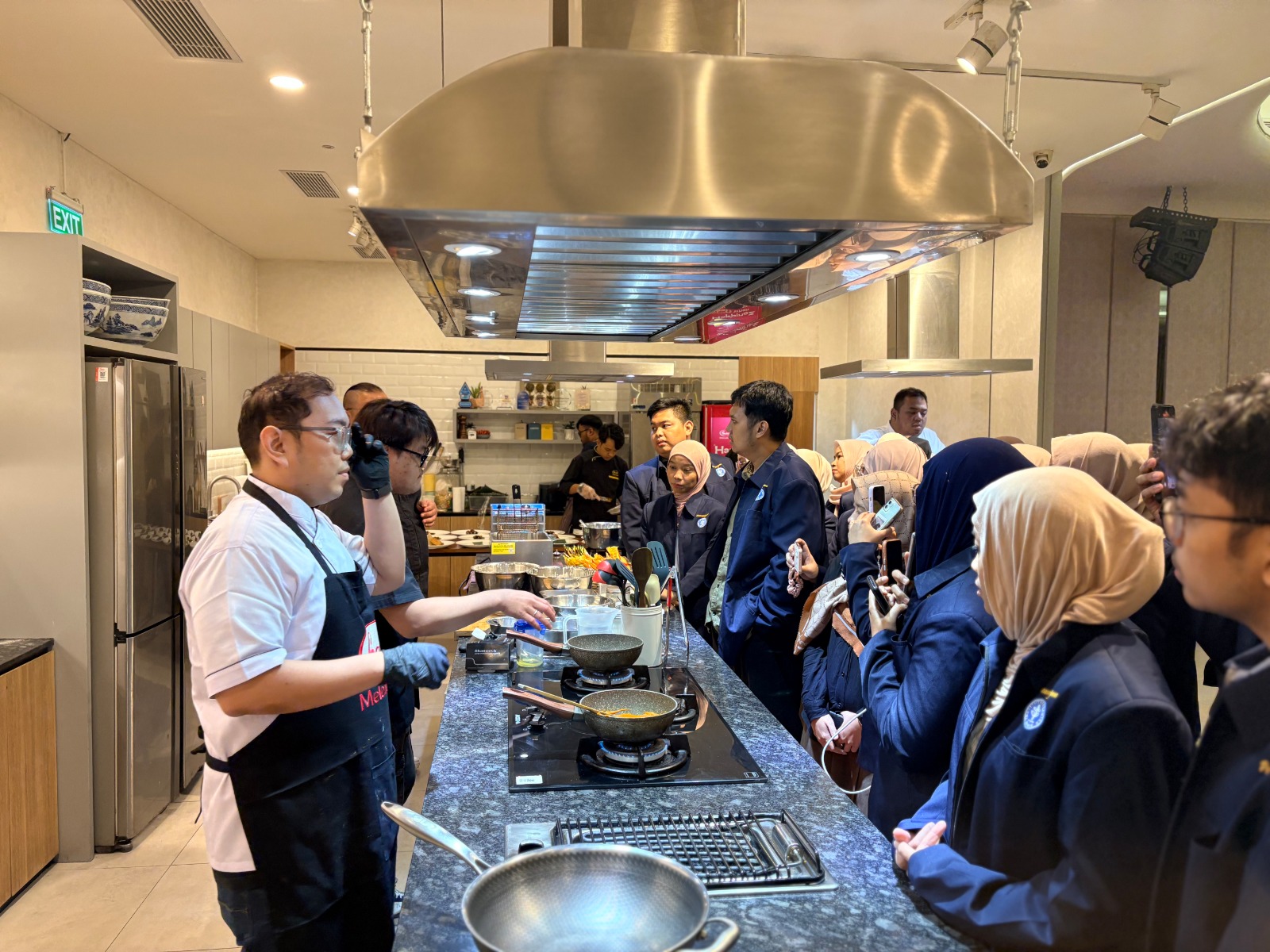 Membangun Karakter Anak dengan Bekal Makanan Sehat