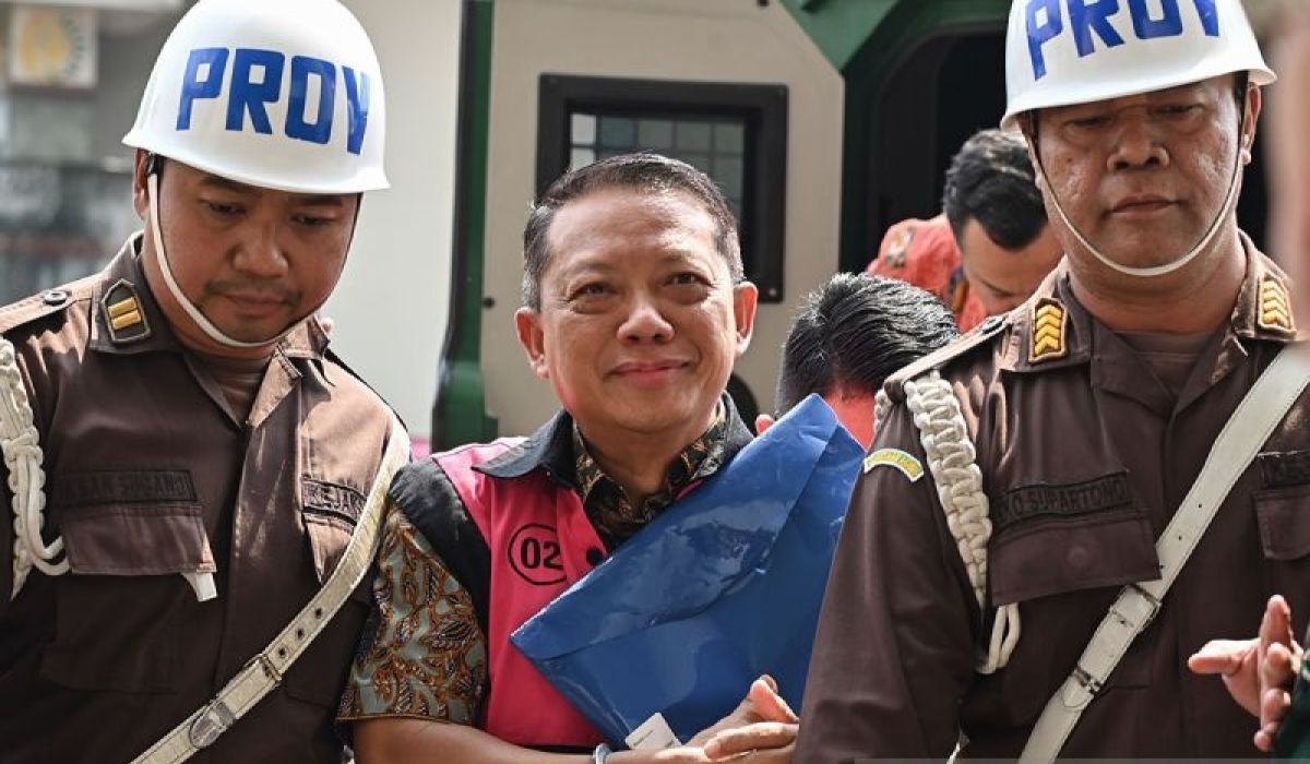 Febrie Adriansyah Minta Kejagung Kembalikan 74 Kg Emas dan Uang