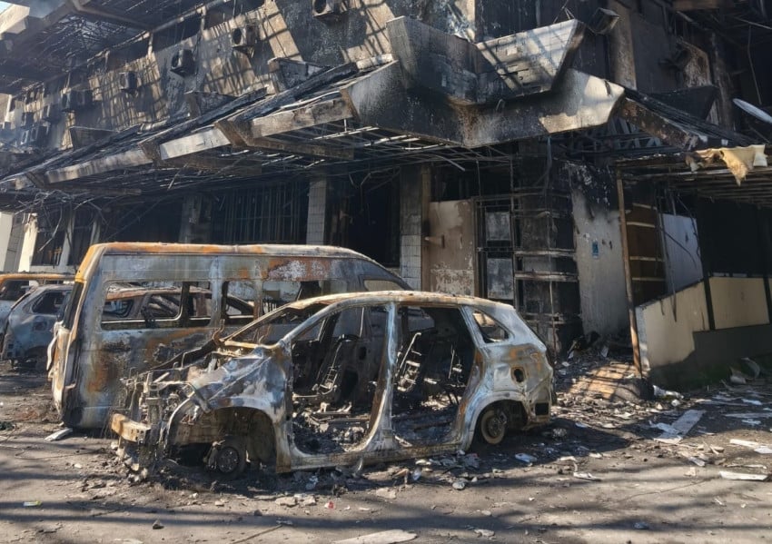 Empat Tewas Usai Gedung DPRD Makassar Terbakar Oleh Massa
