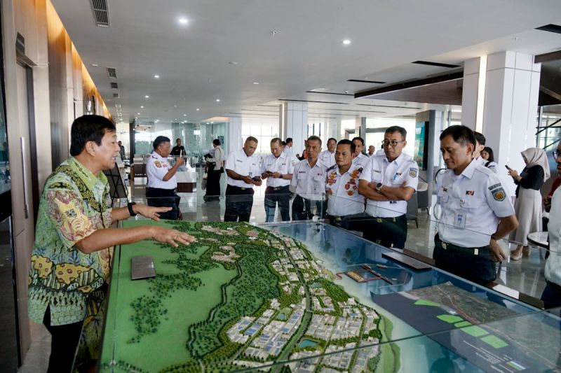KAI Tingkatkan Infrastruktur Rel untuk Percepat Kawasan Industri Batang