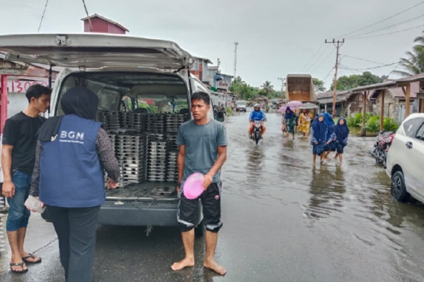 Aceh Salurkan 185 Ribu Paket Makan Bergizi untuk Korban Bencana