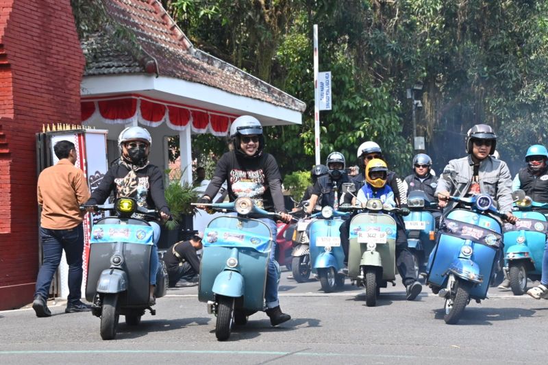 Trenggalek Selenggarakan Jambore Skuter untuk Promosi Wisata Pesisir