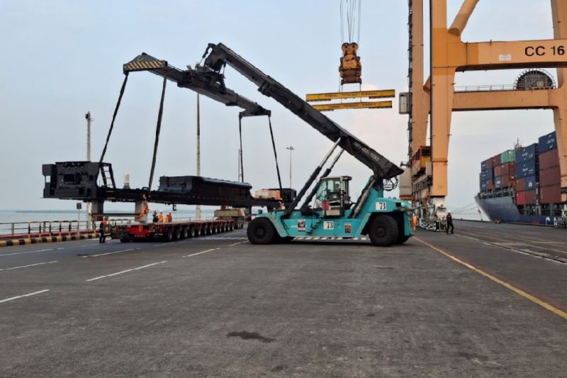 TPS Jadi Pusat Pengiriman “Locomotive Platform” ke Australia