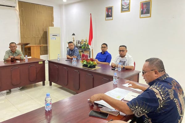 Harry Far Far Dorong Perbaikan Tahapan Proyek PUPR Ambon