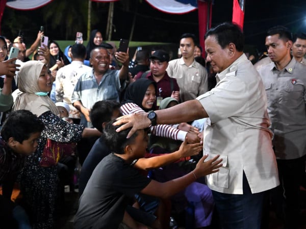 Prabowo Janji Tak Tinggalkan Warga yang Terdampak Musibah di Tapsel