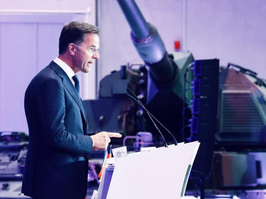 Sekjen NATO Sebut Bisa Berkomunikasi dengan Anjing