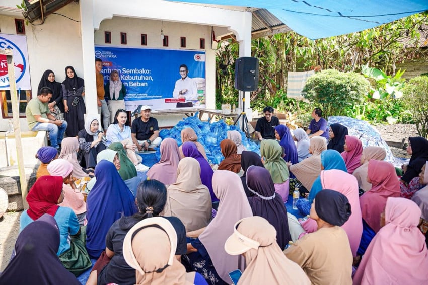 YIS Berikan Bantuan Sembako untuk Warga Terdampak Bencana